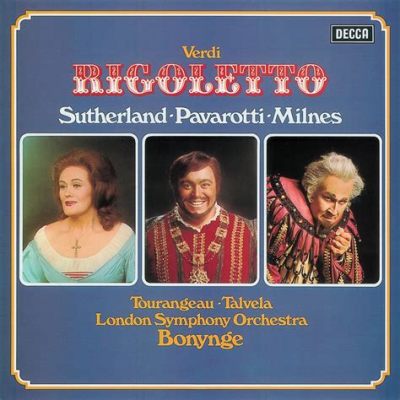 Rigoletto: Một bản giao hưởng đầy kịch tính với những giai điệu bi tráng và da diết.